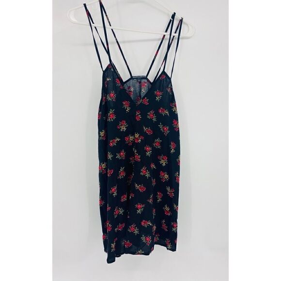 Brandy Melville rose print strappy tank - Picture 1 of 7